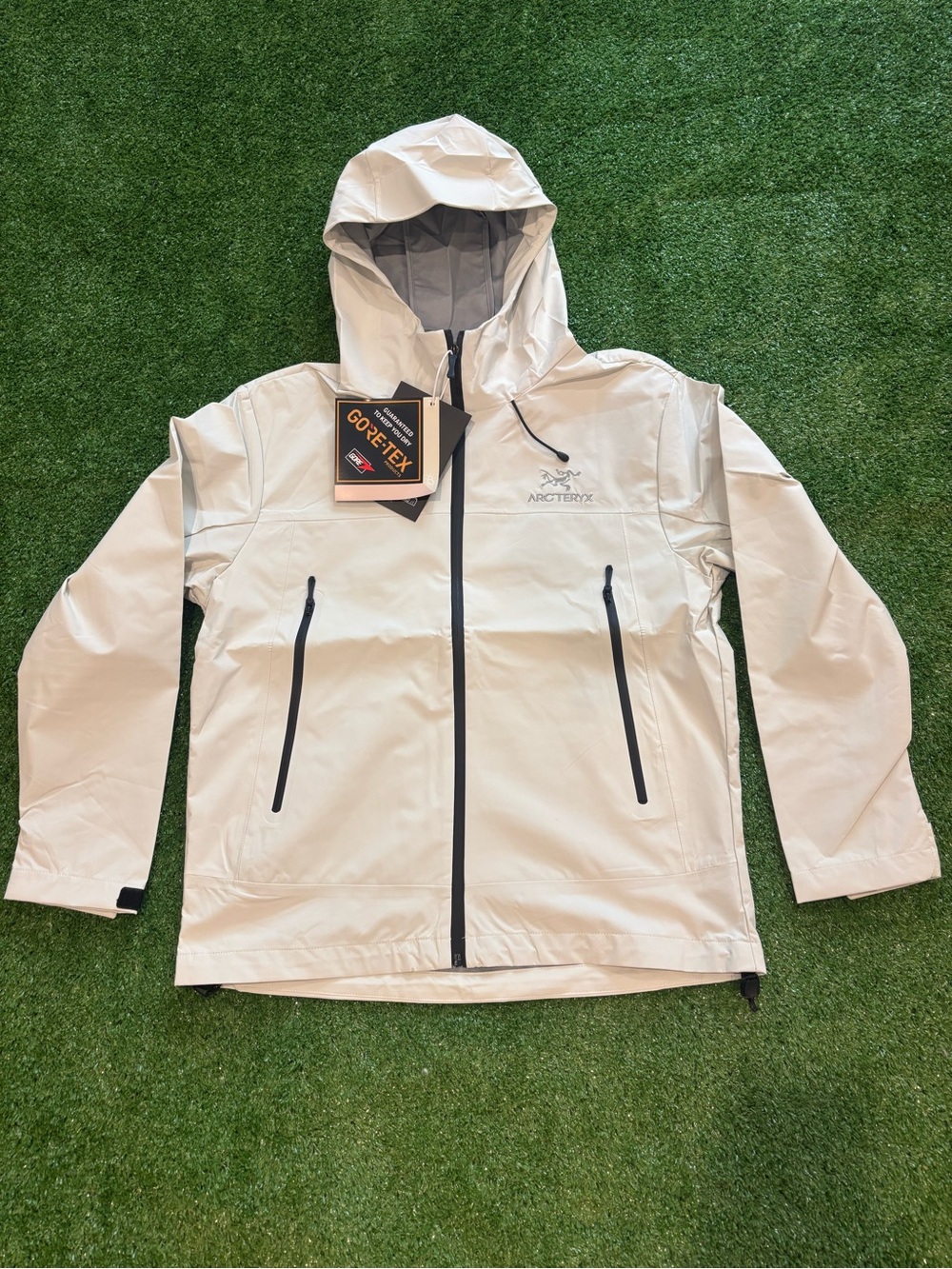 GORE-TEX Men’s White Hooded Rain Jacket